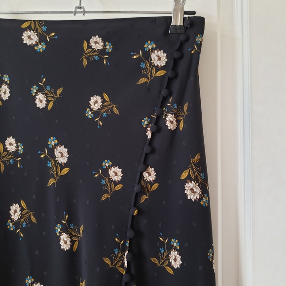 Veronica Beard Franconia Floral Skirt Size 4 - Picture 2 of 13